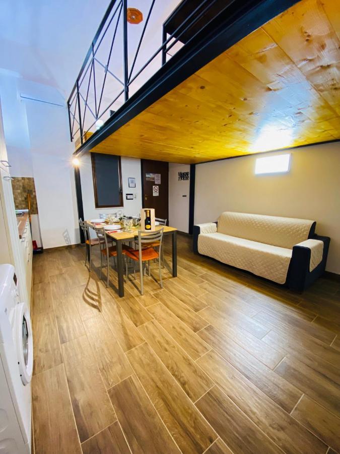 Casa Vacanze Al Civico 72 피조 외부 사진