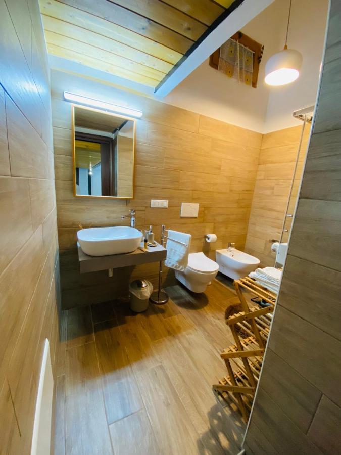 Casa Vacanze Al Civico 72 피조 외부 사진