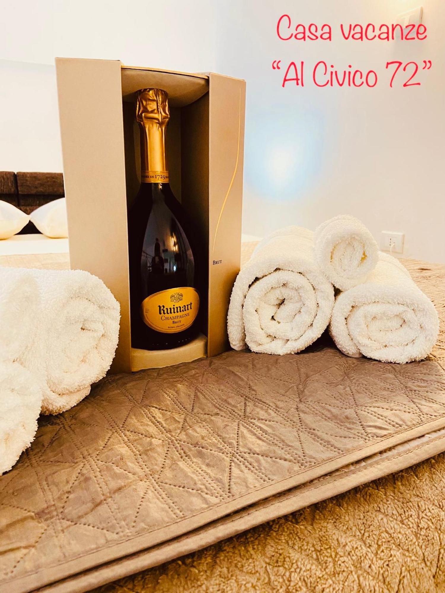 Casa Vacanze Al Civico 72 피조 외부 사진